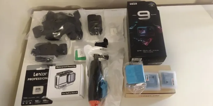 GoPRO Hero 9 + 3 Baterias + Acessórios + SD 128GB