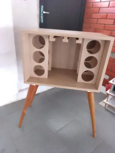 Adega retrô artesanal 