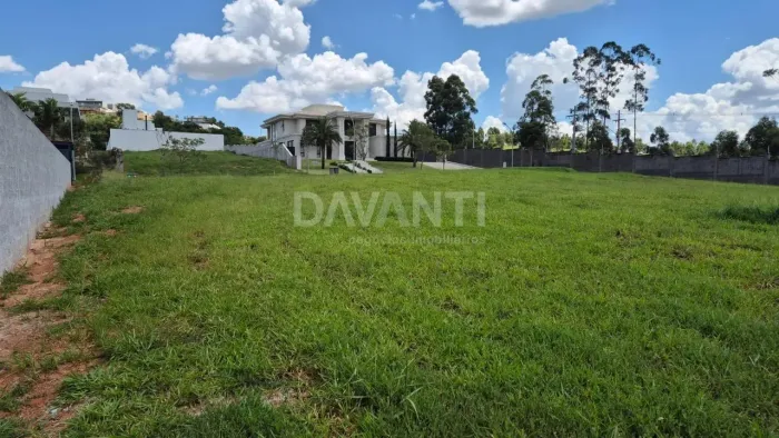 Terreno à venda no Condomínio Entre Verdes em Campinas na Davanti Imóveis.