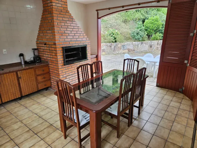 Mesa de jantar 6 cadeiras