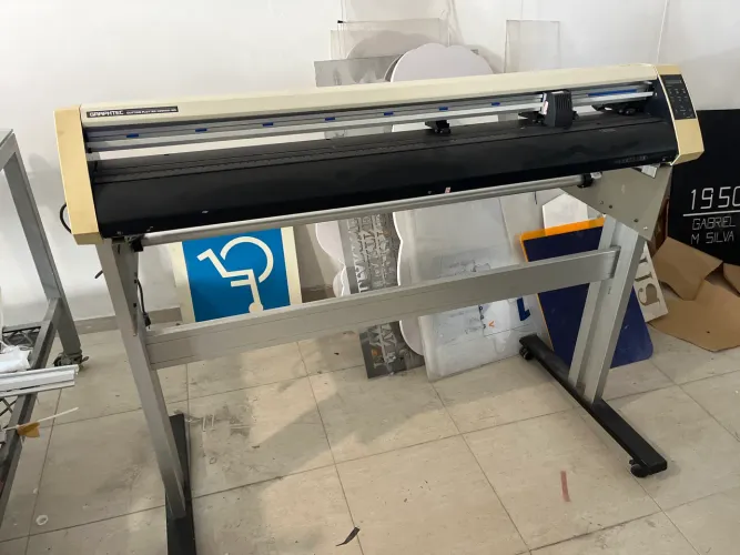 Plotter Recorte Graphtec CE5000-120 infeavermelho e recorte contorno