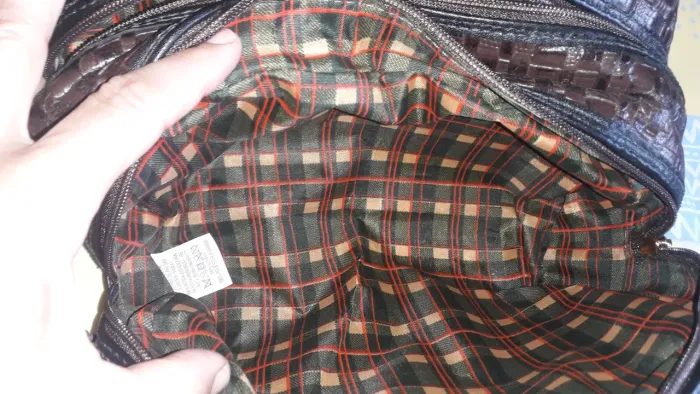 VENDO NECESSARIE GRANDE DE COURO NOVA