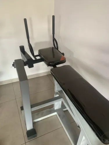Máquina para abdominal deitado