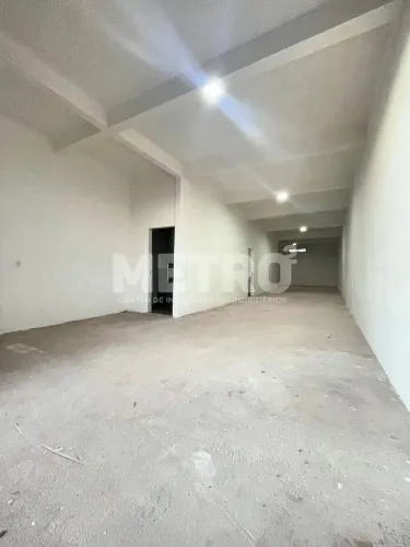 Aluguel de Galpão na BR 407, com 120m, WC, Escritório, JUAZEIRO - BA