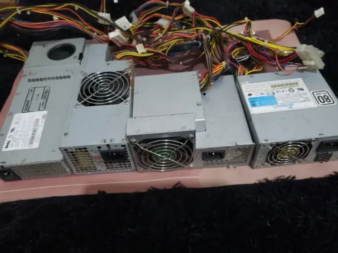 Fonte de alimentação compacta para pc