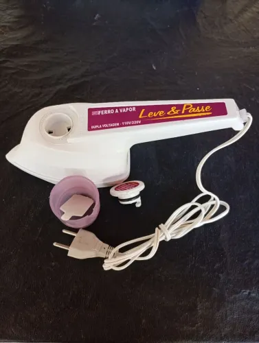 10 ferros a vapor leve e passe bivolt 150,00