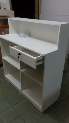 Balcão Caixa de  Loja