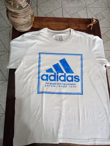 Camisetas ADIDAS.  XL.     Original