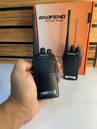 Walkie Talkie Baofeng BF-777S - Comunicação Eficiente