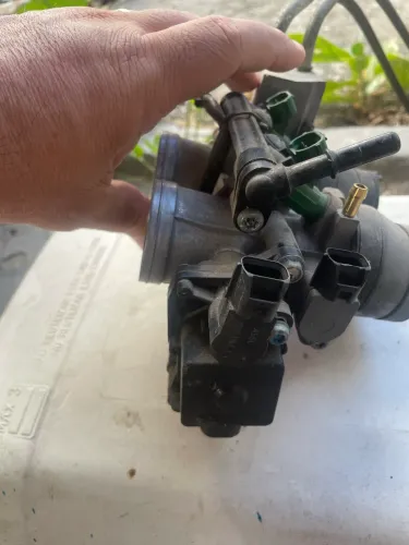 Corpo de borboleta moto Kawasaki