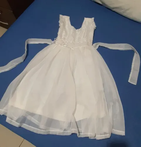 Vestido branco infantil para formatura ou casamento