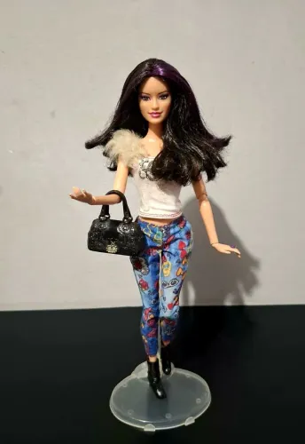 Barbie Raquelle fashionista articulada