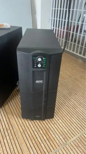NOBREAKS APC 3000VA 220V (perfeito estado com garantia)