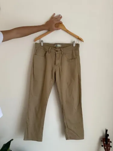 Calça Chino Bege - Conforto e Estilo!