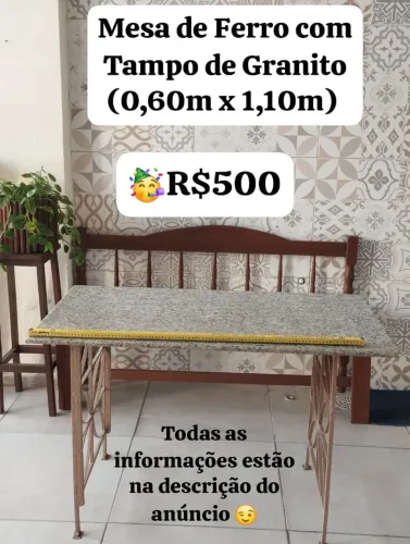 Mesa de Ferro com Tampo de Granito (0,60m x 1,10m) - Excelente Estado