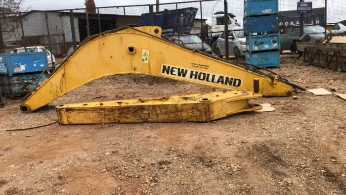 Braço e lança para escavadeira New Holland E215B - 2.430 kg