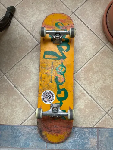 Vendo skate montado todo gringo 