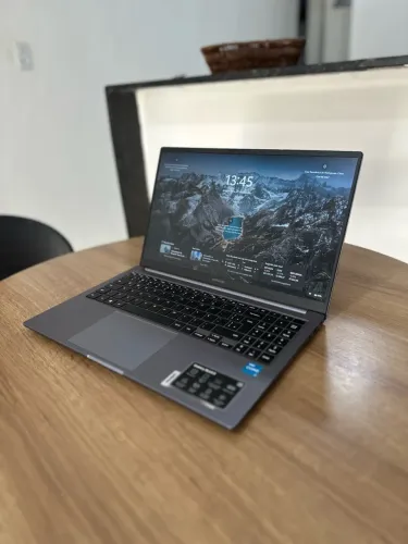 Notebook Samsung Galaxy Book4 Core i3 13ª Geração 8GB SSD 256GB