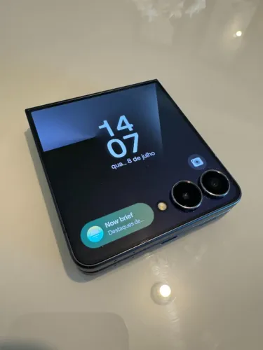 Samsung Galaxy Z Flip7 5G 256GB 12GB RAM JetBlack + capa