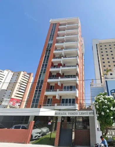 Cobertura duplex na praia de Iracema de frente pro mar