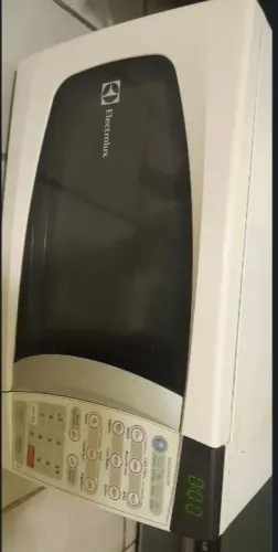 Microondas Electrolux 21L