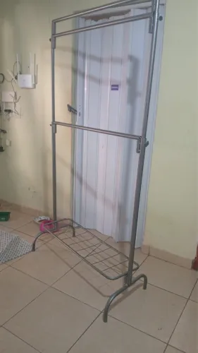 Vendo essa arara desmontável semi nova 150