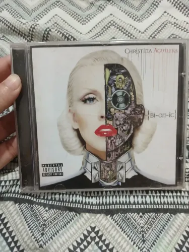 Christina Aguilera- Bionic
