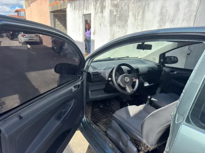 Volkswagen Fox Plus 1.6mi/ 1.6mi Total Flex 8V 3P 2004