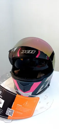 Capacete X11 REVO feminino
