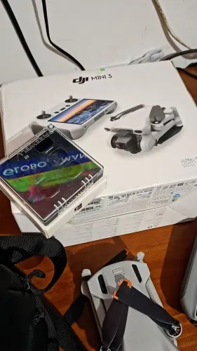 Drone DJI mini 3 rádio com tela bateria 45 minutos + jogo de lentes