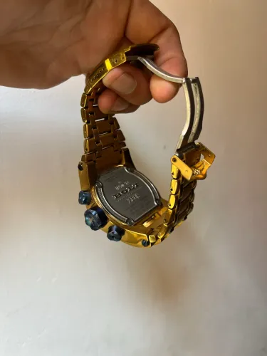 Relógio invicta