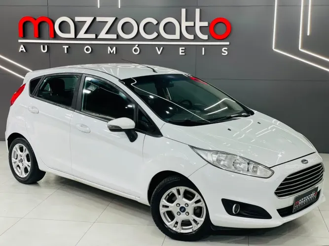 Ford Fiesta 1.6 16V Flex Aut. 5P 2015
