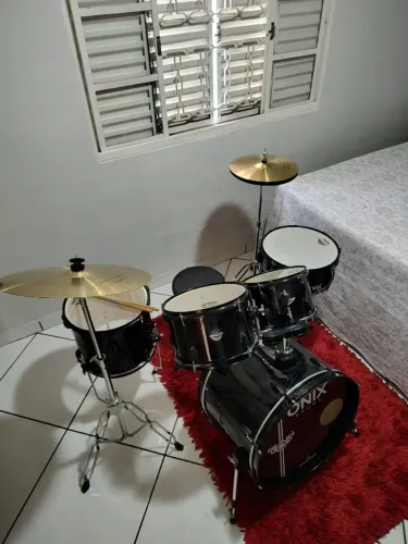 Bateria Acústica da Nagano, modelo Onix preta