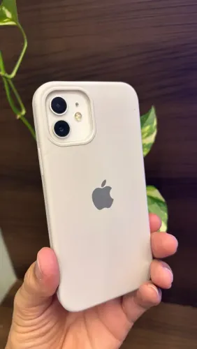 IPhone 12 impecável