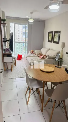 Apartamento com 2 dormitórios à venda, 60 m² por R$ 650.000,00 - Praia de Itapoã - Vila Ve