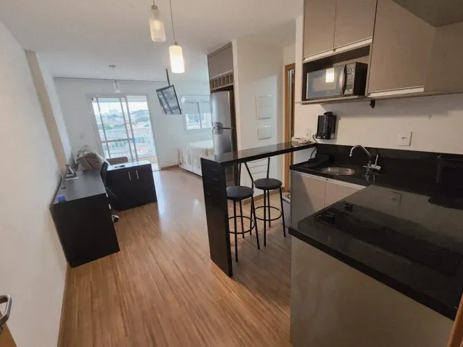 Via Alameda: Studio Mobiliado e Impecável Pronto para Morar!