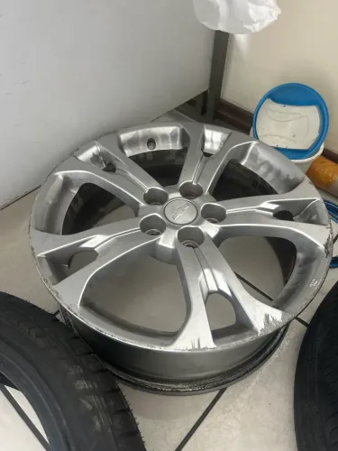 1 Roda aro 18 Mitsubishi Outlander 