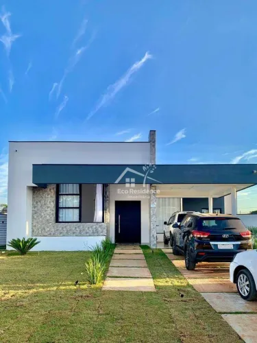 Casa com 3 dormitórios à venda, 153 m² por R$ 900.000 - Ninho Verde II - Pardinho/SP