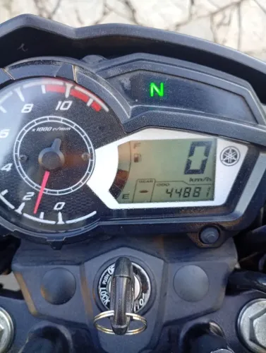 Único dono. Só uso de casa pro trabalho.manual chave reserva,pneus novos!