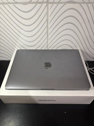 Macbook pro m1
