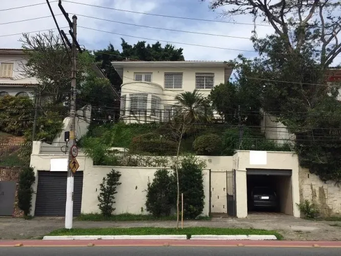 Excelente casa para venda ou aluguel no Pacaembu