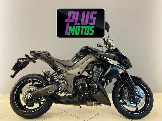 Kawasaki Z 1000 2012 Preta