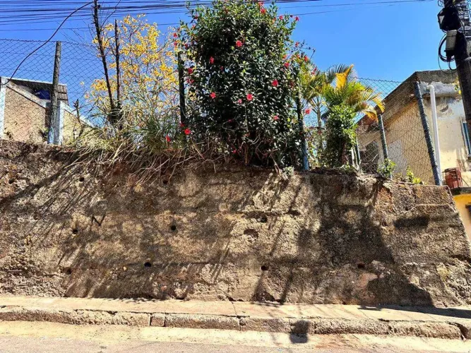 LEILÃO - Lote com 228 m² no bairro Pref. Geraldo Homem de Faria em Rio Pomba
