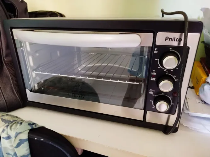 Vendo um forno elétrico voltagem 127
