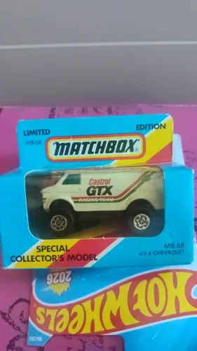 Miniatura Antiga Matchbox MB68 4x4 Chevrolet Van Castrol GTX Anos 80 Na Caixa original