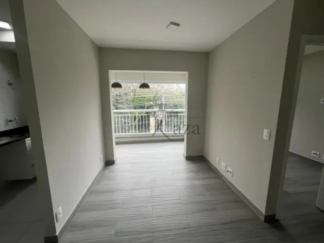 Apartamento - Bosque dos Eucaliptos - Residencial Salinas - 2 Dormitórios - 62m².