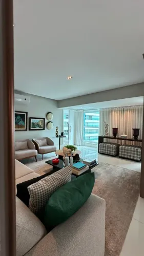 APARTAMENTO 3 SUÍTES GRAÇA, ANDAR ALTO, VISTA MAR.