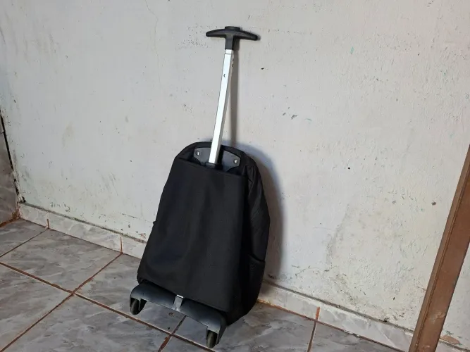 MOCHILA DE RODINHAS SESTINI 