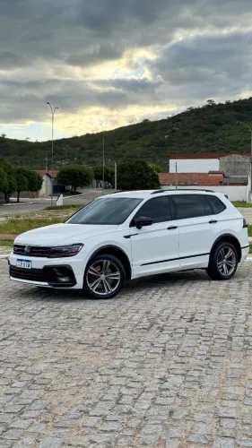 Volkswagen Tiguan Allspac R-line 350 TSI 2.0 4X4 2018