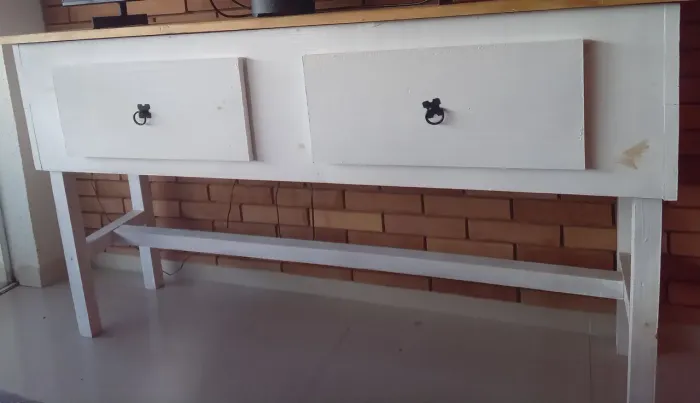 Lindo Aparador em madeira